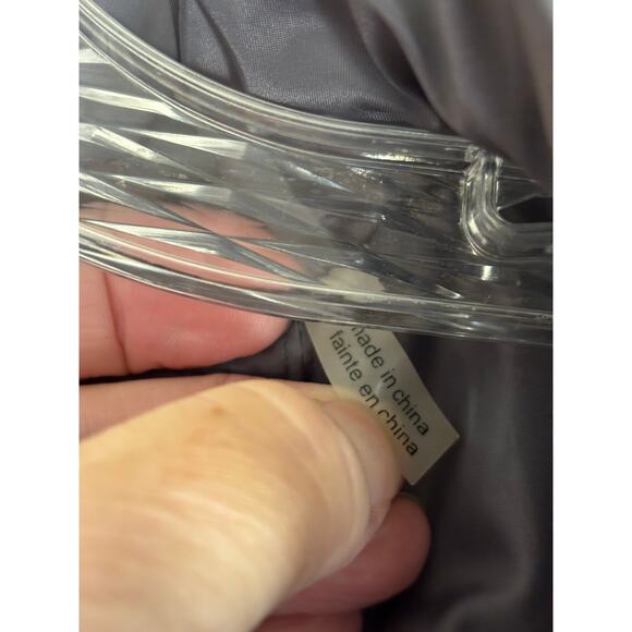 Kenneth Cole Women's Puffer Jacket in Grey. Size S/Small - Picture 9 of 11